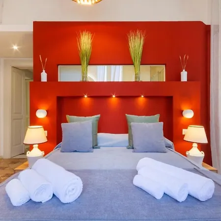 Reluxe Private Wellness לינה וארוחת בוקר 4*