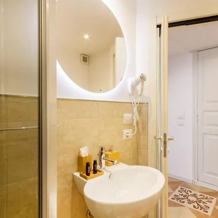 Reluxe Private Wellness לינה וארוחת בוקר 4*