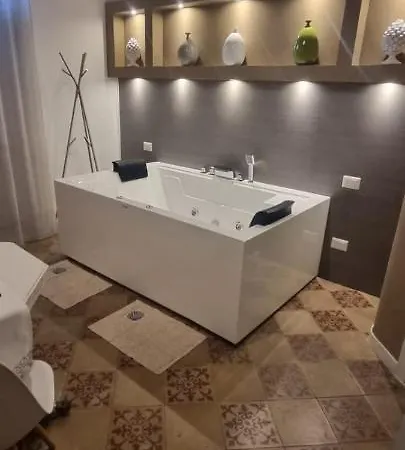 Reluxe Private Wellness 4* לצ'ה