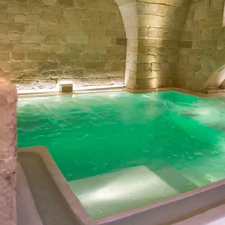לינה וארוחת בוקר Reluxe Private Wellness